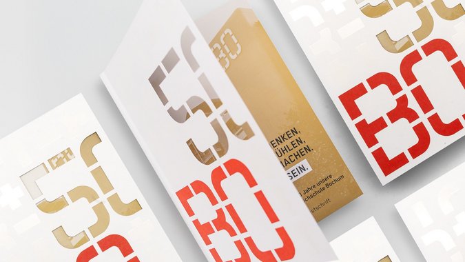 Titelseite der Festschrift mit Stanzung und Goldlack