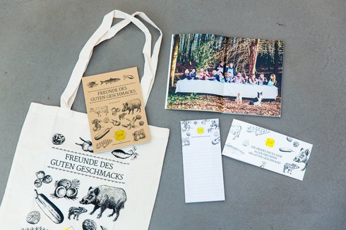 Kochbuch, Tasche und Block